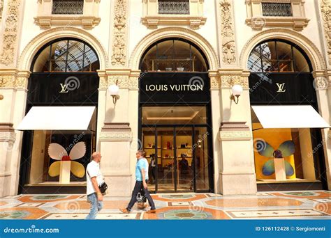 negozi louis vuitton milano|buying louis vuitton in milan.